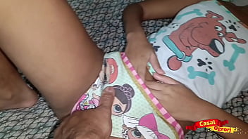 Se n&atilde_o me der o cu conto para sua m&atilde_e sobre piercing que voc&ecirc_ p&ocirc_s no peito - teen