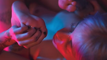 Lesbian Feet &amp_ Pussy Play