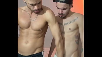 Ele me enchendo de rola e eu gozando gostoso