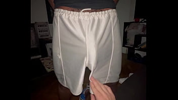 Segunda parte con el negro pijudo en shorts