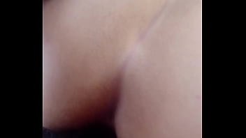 Deliciosa penetraci&oacute_n y masaje en su vagina como le gusta