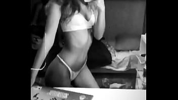 Juli Gallipoliti beboteando insta ---- 1