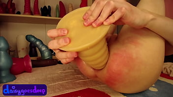 Giant Beehive Dildo &amp_ Nipple Suckers