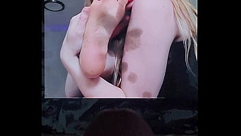 Sativa Skies&#039_s feet cum tribute