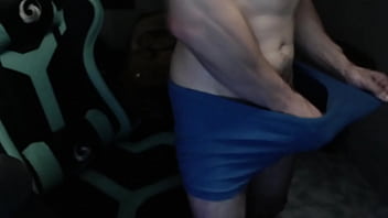 Mi pija es tan grande que el boxer me aprieta