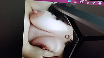cum tribute a m&iacute_ amiga tetona