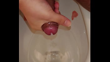 トイレでオナ