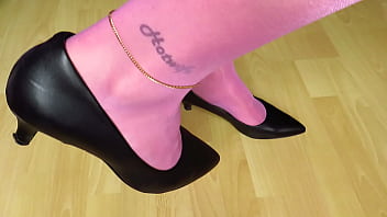 Clarks Linvale Jerica black leather pumps,  nylons,  anklet and tattoos - shoeplay by Isabelle-Sandrine