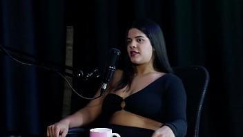 Foi convidada para ser esposa,  prefere morar sozinha,  a fam&iacute_lia sempre aceitou,  e o fetiche... - Val Mineirinha (SHEER/RED)