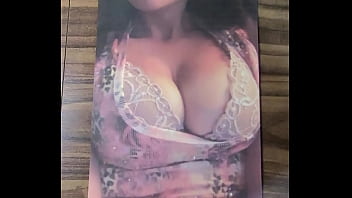 Masturb&aacute_ndome con mi Putita favorita