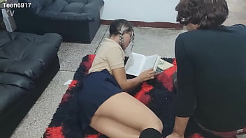 Jovencita De 19 A&ntilde_os del Colegio Vino a Estudiar Pero Se Fue Bien Follada Real