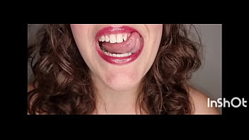 Flore-de-plaisir I love teasing people with my long tongue