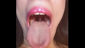 Cute teen would love to have you in her pretty mouth HD (with sexy female dirty talk)