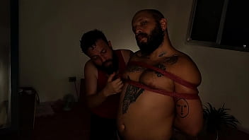 Sess&atilde_o de Shibari com o Capit&atilde_o Rosa - Inteiro no Red