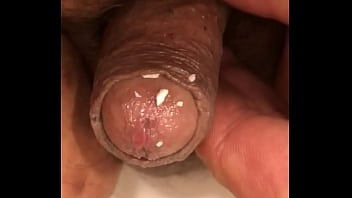 Meu pau sujo de cocada. Passei o pad&ecirc_ no pau ,  adormeceu a piroca. Teco teko no pau . Farinha no cacete. Coquinha delicia