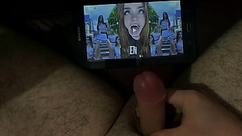 masturbating to PMV&#039_s 11