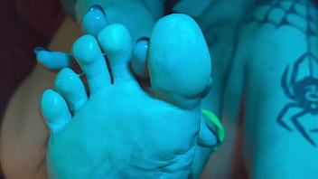 Run Your Tongue Along The Curves Of My Pretty Feet