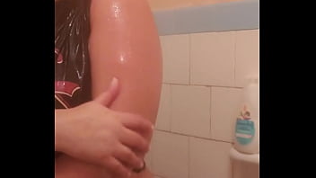 Fetish estranho por bra&ccedil_o molhado - Parte 1