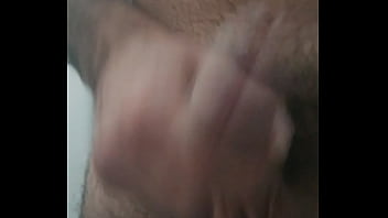 Sacudindo bem depois de mijar