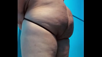 Jiggly Big Booty