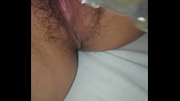 Tratando de meterme el nuevo vibrador